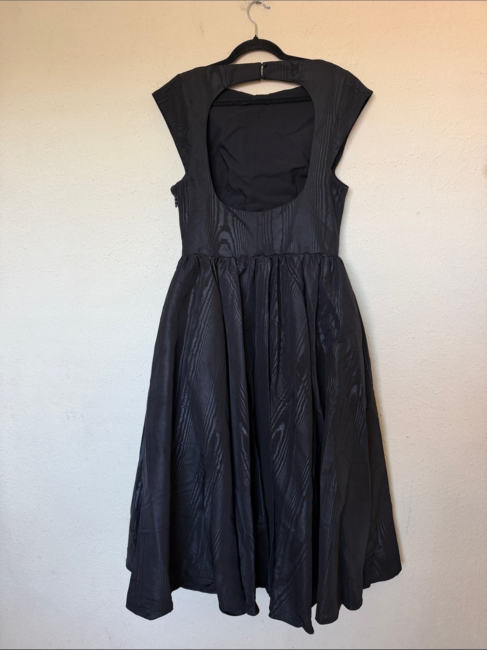 House of CB Debutante Black Moire Satin Backless Midi Dress NWOT size L - Picture 6 of 13